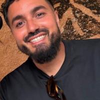 Lakdar
